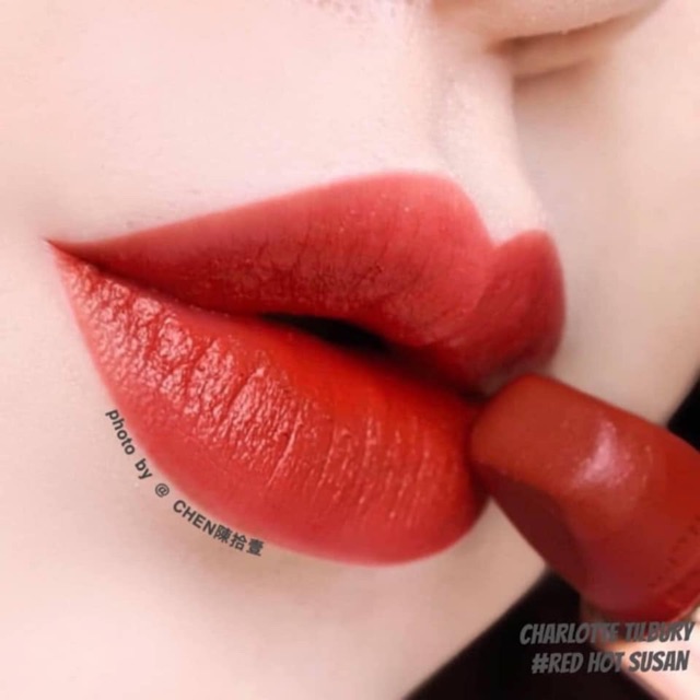 Son Charlotte Tilbury Hot Lips 2
