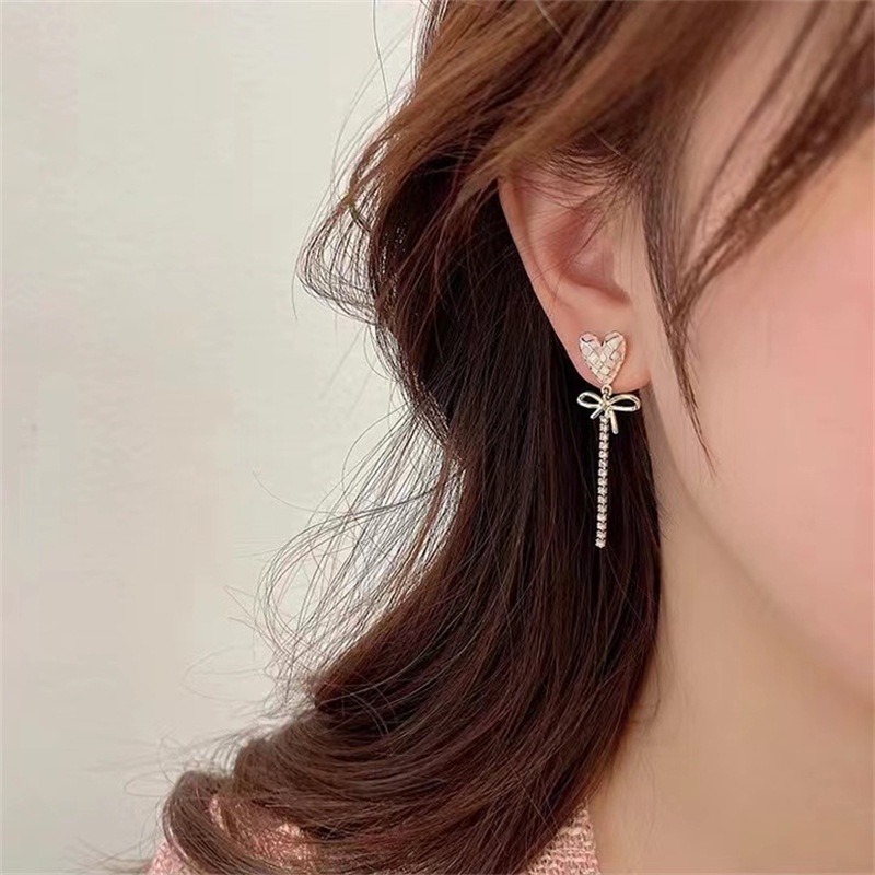 Khuyên Tai Hình Nơ Đính Đá Phong Cách Thời Trang Mới