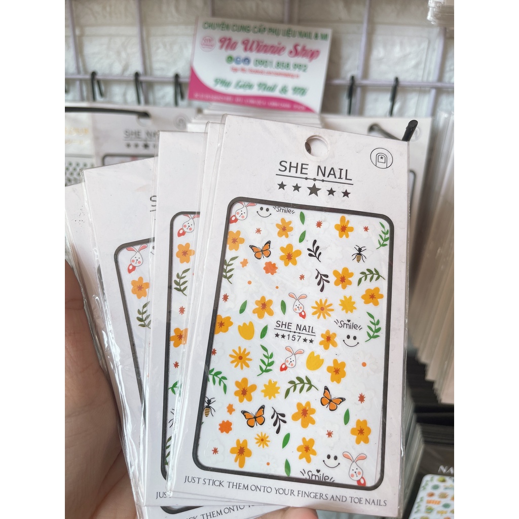 Sticker dán móng chữ thương hiệu đẹp
