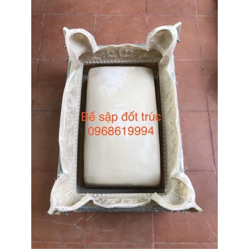 Khuôn chậu chữ nhật composite dài 50cm rộng 30cm cao 30cm chân liền