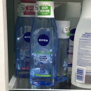 Nước tẩy trang NIVEA sáng da - giúp sạch nhờn