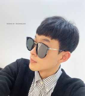 Kính xịn xò