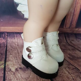 Giày boot búp bê animator