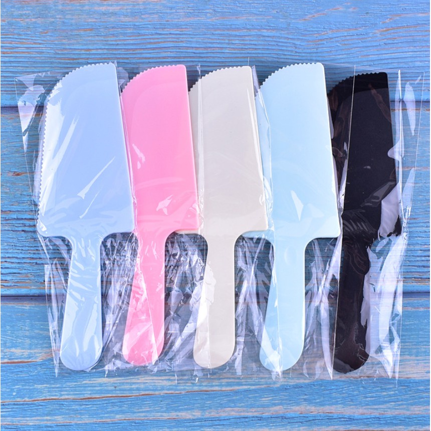 Dao Cắt Bánh Sinh Nhật Bằng Nhựa Dày Dùng Một Lần