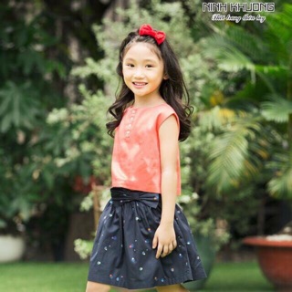 Chân váy bé gái giá 158k, chất vải cotton mềm, mịn, rất xinh