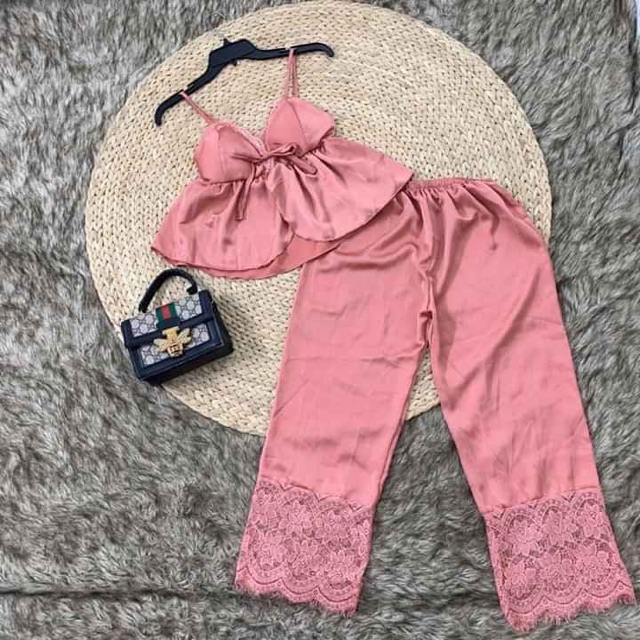 Bộ Đồ Satin Lụa Áo Dây Quần Dài Ren | BigBuy360 - bigbuy360.vn
