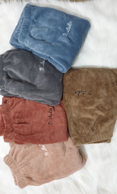 Quần nhung D-Studio siêu ấm và thời trang | BigBuy360 - bigbuy360.vn