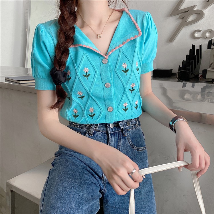 Áo Thun Ngắn Tay Dáng Rộng In Hoa Xinh Xắn