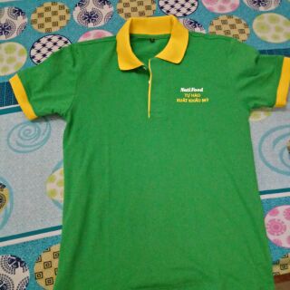 Áo thun màu xanh lá size S