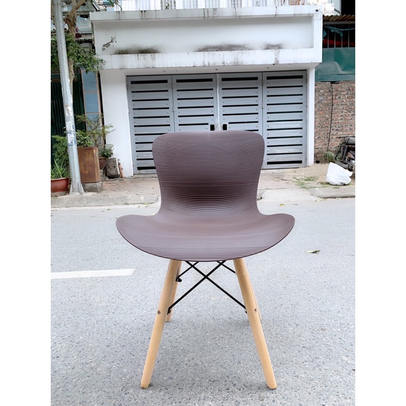 Ghế nhựa eames chân gỗ siêu Hot