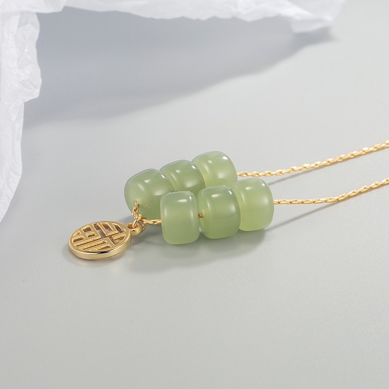 Vòng cổ Vàng Mặt Ngọc Bích Thời Trang