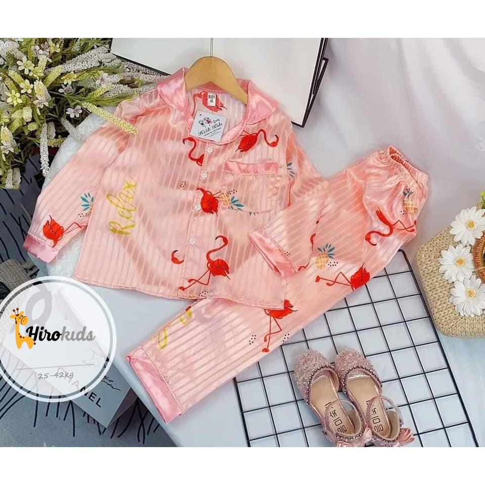 Bộ đồ ngủ Pijama dài tay lụa gấm nhiều hình dễ thương cho bé gái (25-35kg)