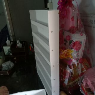 (tặng mask) Kệ để son, sơn móng treo tường