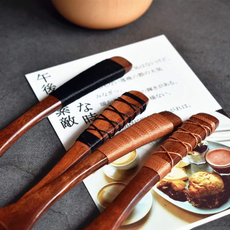 Muỗng gỗ màu trơn lớn với tay cầm dài trang trí dây buộc độc đáo