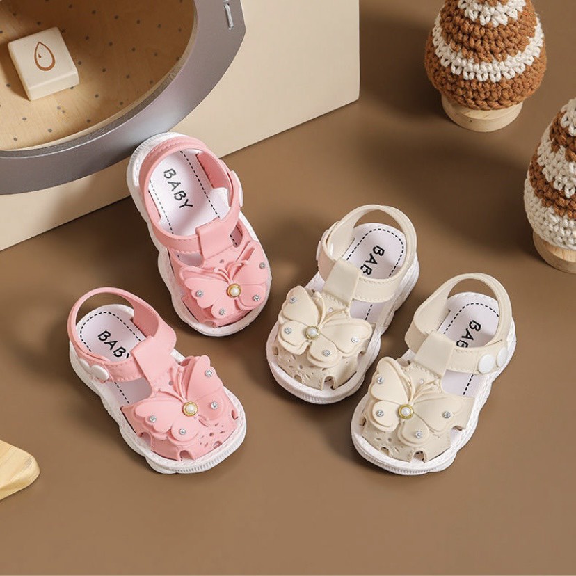 Sandal bé gái phối cánh bướm đính đá thời trang công chúa sang trọng - TT403