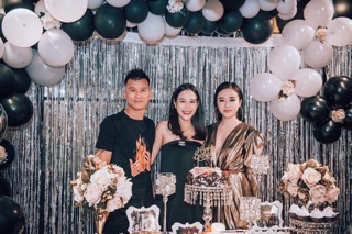 ghim cài áo chane siêu xinh
