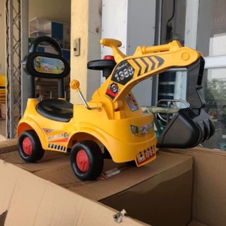 Xe cẩu chòi chân