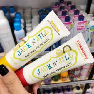 Kem đánh răng cho bé
