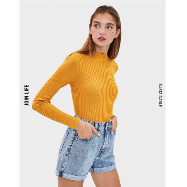 (Sẵn) Áo len tăm Bershka auth canh sale, 2 mầu