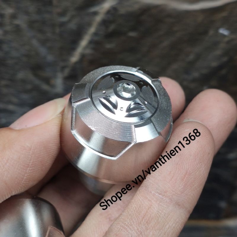 Gù Inox Kiểu AB Dùng Cho WINNER EXCITER VARIO WAVE SIRU Kèm 2 Ốc Salaya