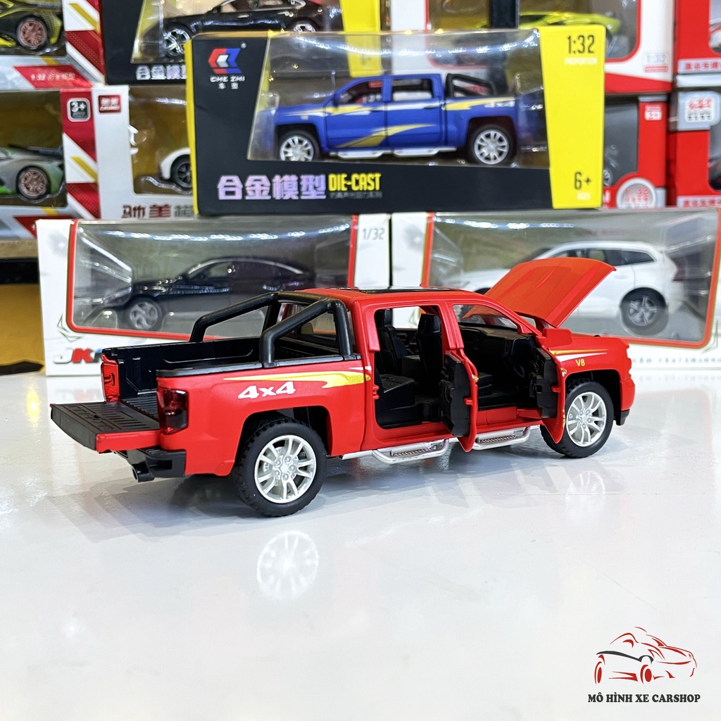 Mô hình xe bán tải Chevrolet Silverado V8 tỉ lệ 1:32 hãng Chezhi màu đỏ