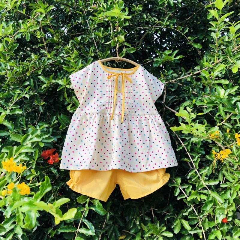 Bộ đùi chấm bi, chất thô cotton thoáng mát, màu Hồng và vàng, BO1003