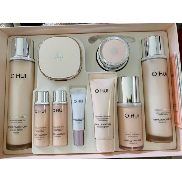 Bộ sản phẩm dưỡng ẩm Ohui Miracle Moisture Special Set 8pcs - dưỡng ẩm căng mượt (màu hồng)