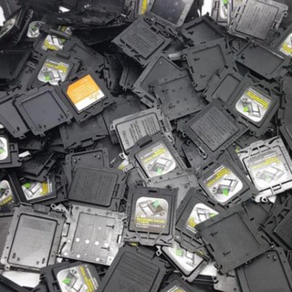 Nắp che socket cpu + box đựng cpu