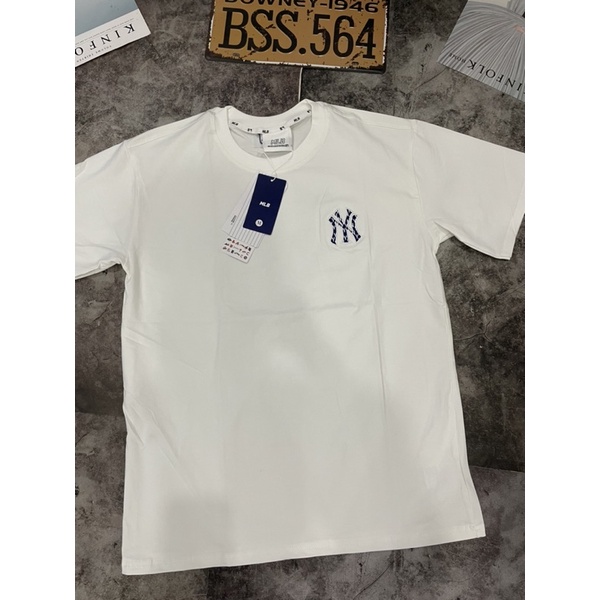 Áo Thun Unisex Màu Đen/Trắng/Tím Thêu Logo Mặt Trước, Mặt Sau In Chất Cotton 100%