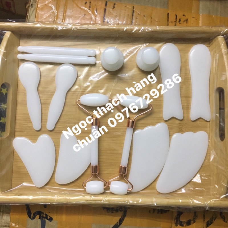 Bộ Ngọc 14món +kèm khay ạ