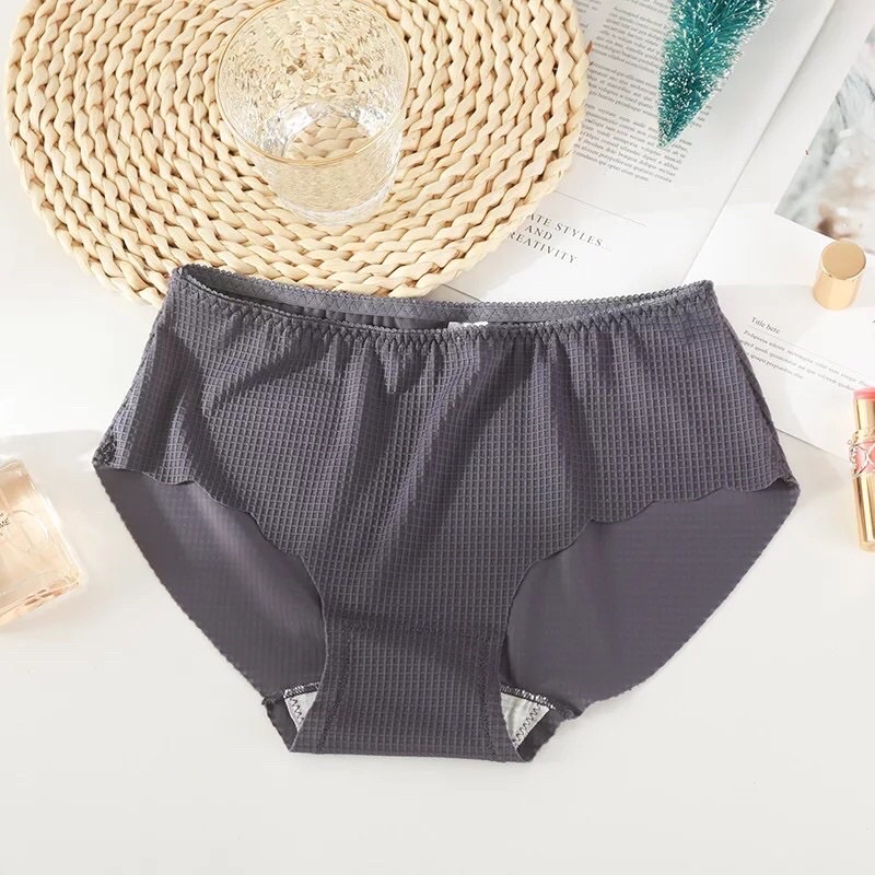 Quần lót nữ 2209 đúc không viền may có video thật ạ