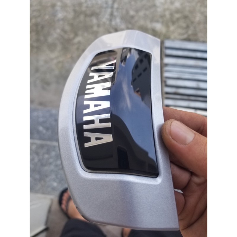 logo mặt nạ chữ yamaha cuxi