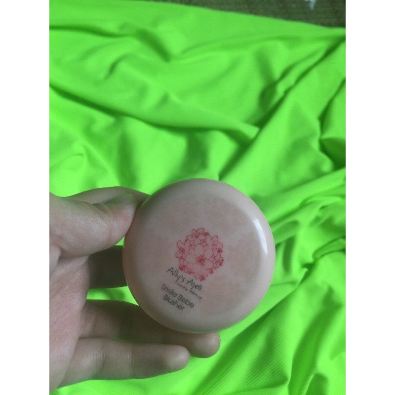 má hồng blusher bông mịn