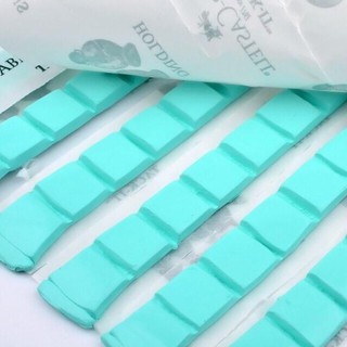 Keo dán đa năng,keo đất sét gắn móng mẫu