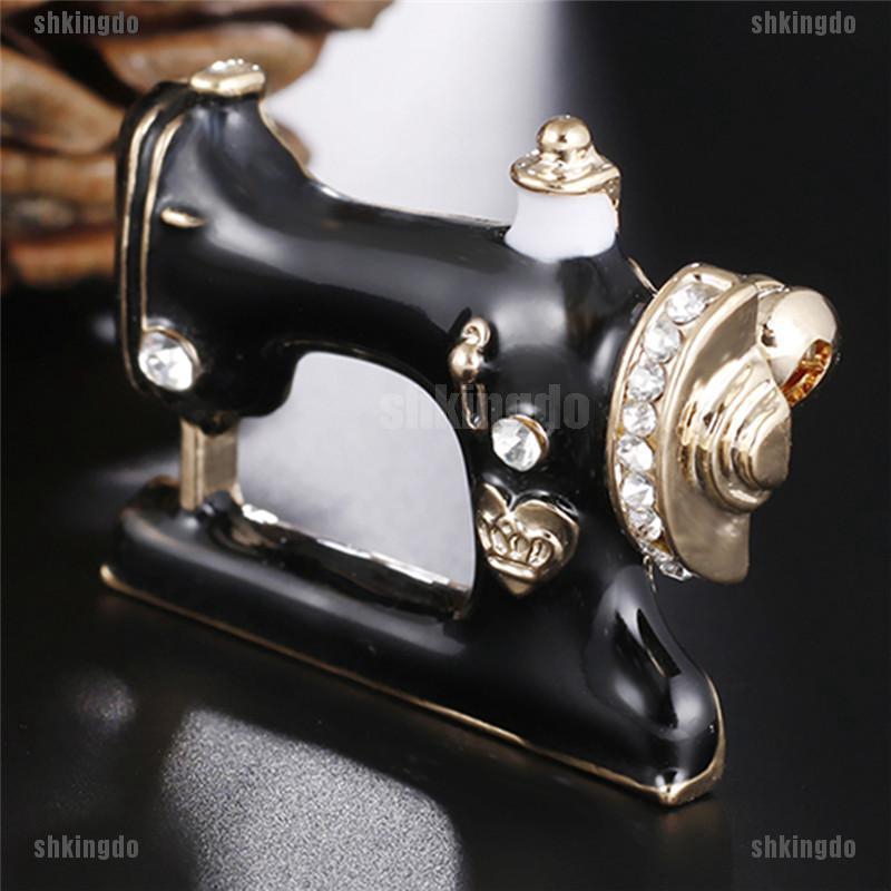 Trâm Cài Cổ Áo Hình Máy May Độc Đáo