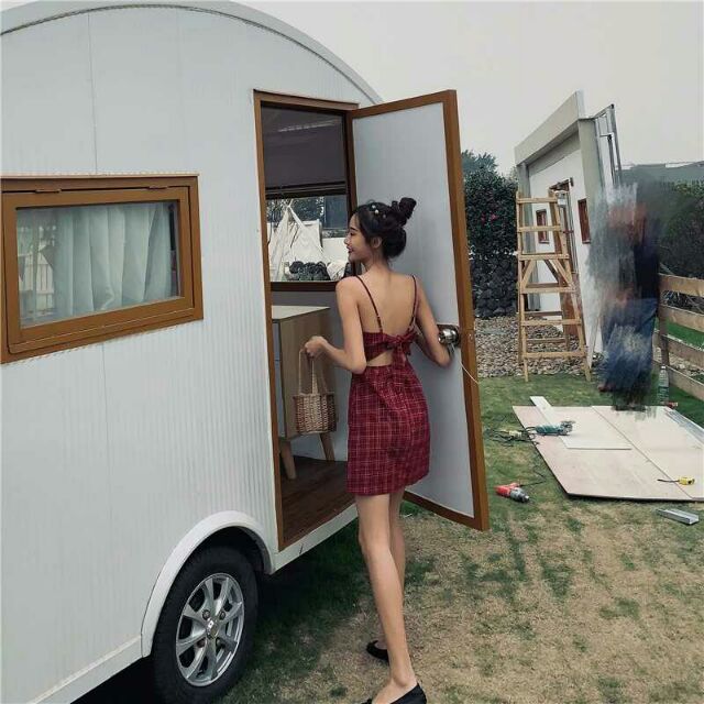 Đầm Xòe 2 Dây Kẻ Caro Đỏ Dáng Chữ A Hở Lưng Buộc Nơ váy 2 dây kẻ ulzzang