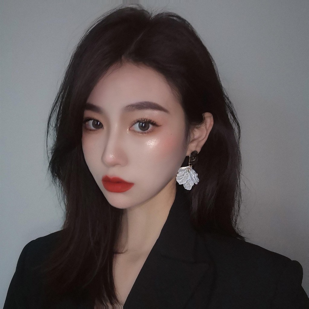 Khuyên tai Hoa Trắng Sần phong cách Hàn Quốc KT205