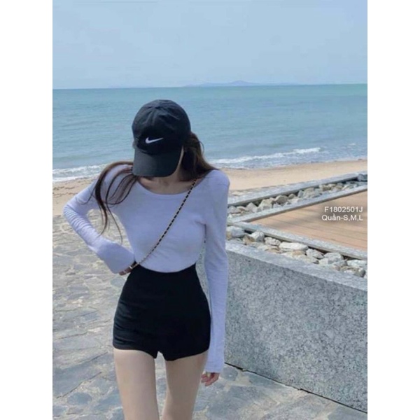 Quần short đen lưng cao 1802