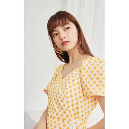 Đầm thêu hoa vàng VERO MODA