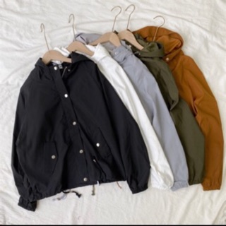 Áo gió dáng crop sweater weather / xanh rêu local brand pass thanh lý