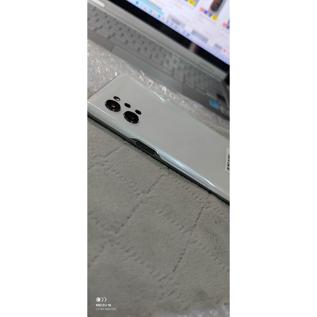 Điện thoại LG Q92 5G màu trắng