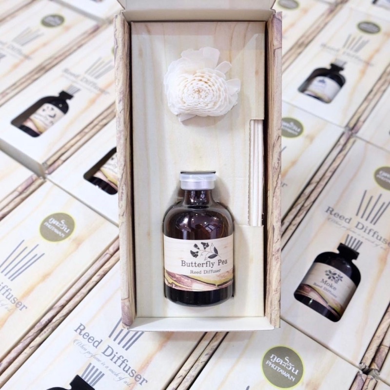 Tinh Dầu Thơm Phòng Phutawan 50ml Hộp Vân Gỗ Sang Trọng