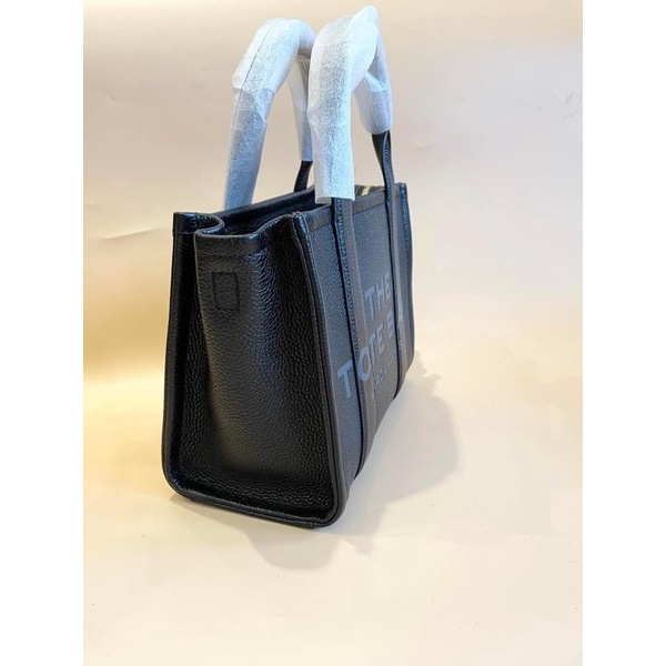 TNS-Túi tote form vuông siêu  Marcie leather field tote bag--màu đen classic sang trọng