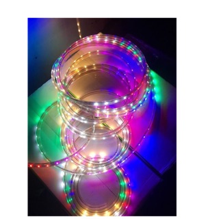 Led dây 2835 7 màu nháy đuổi tặng nguồn nháy
