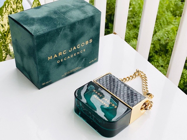 Nước hoa nữ Marc Jacobs Decadence 30ml