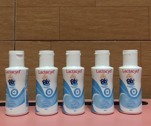 Sữa Tắm Gội Lactacyd BB-Giảm rôm sảy và hăm kẽ 60 ml cho Bé | BigBuy360 - bigbuy360.vn