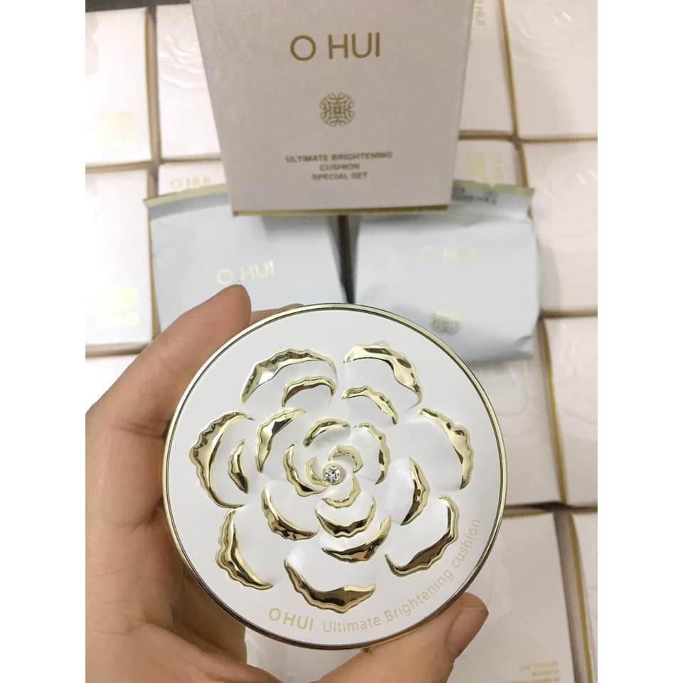 Phấn nước dưỡng trắng OHUI Ultimate Brightening Cushion 15g Tặng Thêm 2 lõi Refill 15g