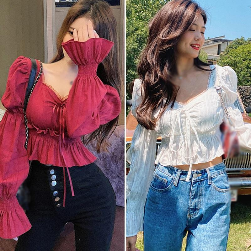 Áo Croptop Tay Dài Phối Ren Hoa Phong Cách Hàn Quốc