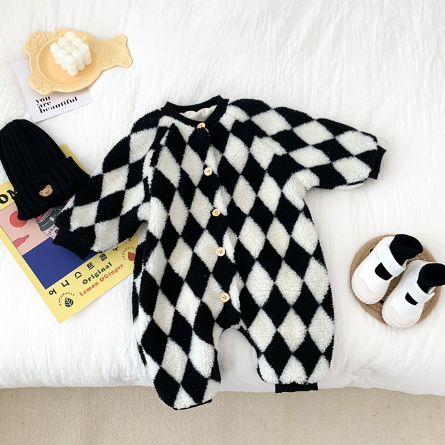 Bộ liên thân kẻ caro lông cừu chần bông siêu ấm , body cho bé mùa đông siêu cute