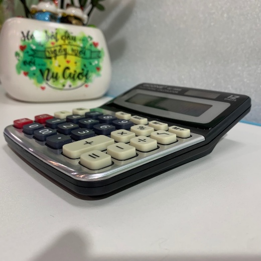 Máy tính cầm tay chính hãng QCONE THAILAND QC-1800s màn hình lớn hiển thị 12 kí tự, chất liệu chắc chắn